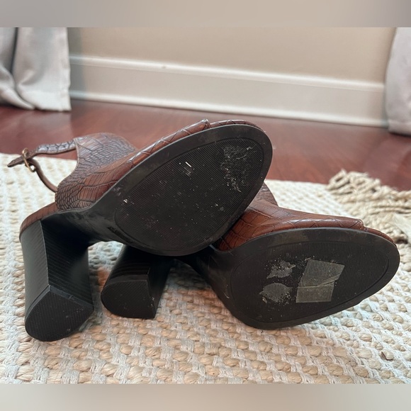 Crocodile Peep-Toe Ankle Strap Booties 7.4 - 37.5" - Picture 3 of 5